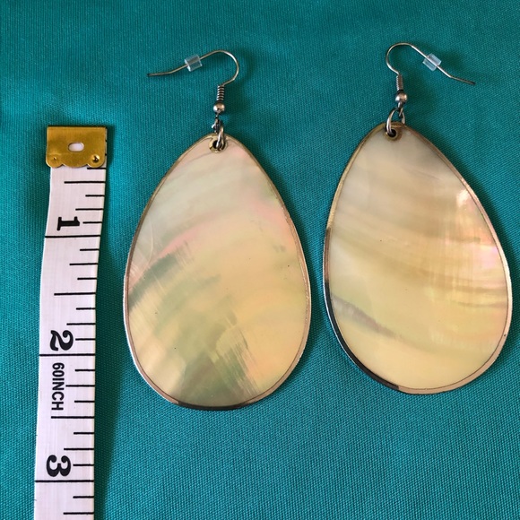 Shell Earrings - Picture 2 of 2
